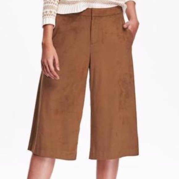 Old Navy Women's Faux Suede Brown Gauchos - Size S - New - Picture 1 of 9